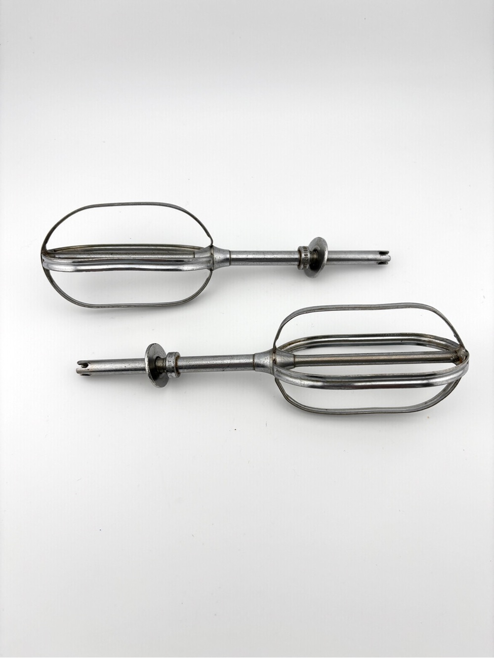 2 Vintage Sunbeam Mixmaster Model 12c Double X Groove Beaters Patent # 2161881.